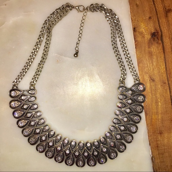 Forever 21 Jewelry - Forever 21 Silver Statement Necklace